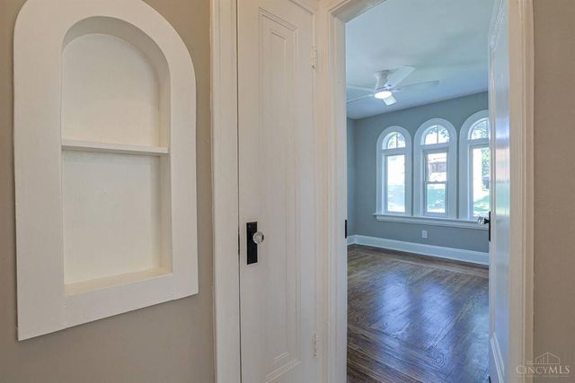 1515 Kenova Avenue, Cincinnati, OH 45237