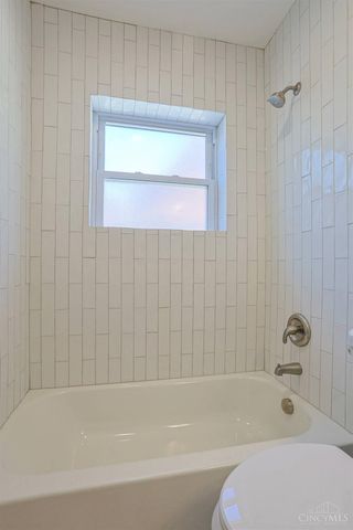 1515 Kenova Avenue, Cincinnati, OH 45237