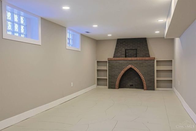 1515 Kenova Avenue, Cincinnati, OH 45237
