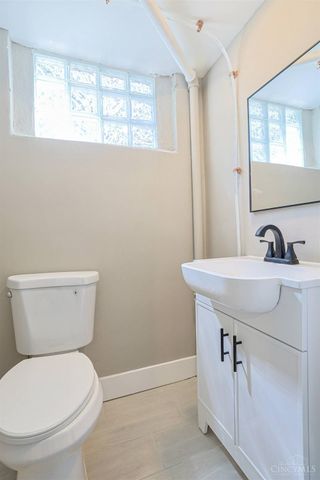 1515 Kenova Avenue, Cincinnati, OH 45237