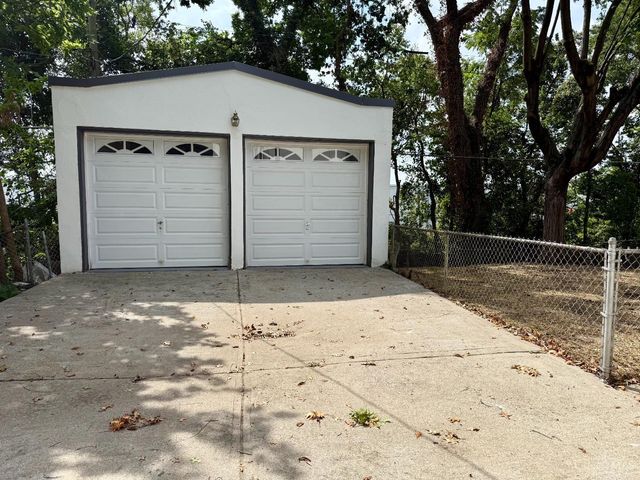 1515 Kenova Avenue, Cincinnati, OH 45237