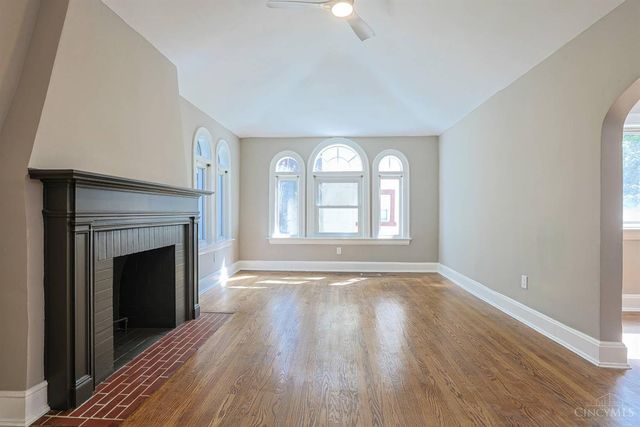 1515 Kenova Avenue, Cincinnati, OH 45237