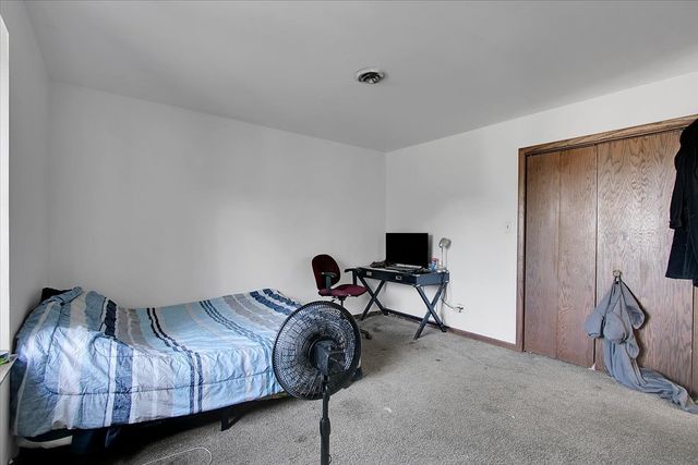 3033 E Hickory Lane, Crete, IL 60417