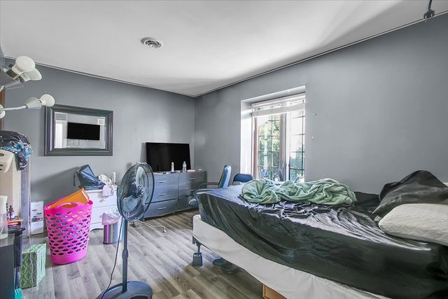 3033 E Hickory Lane, Crete, IL 60417