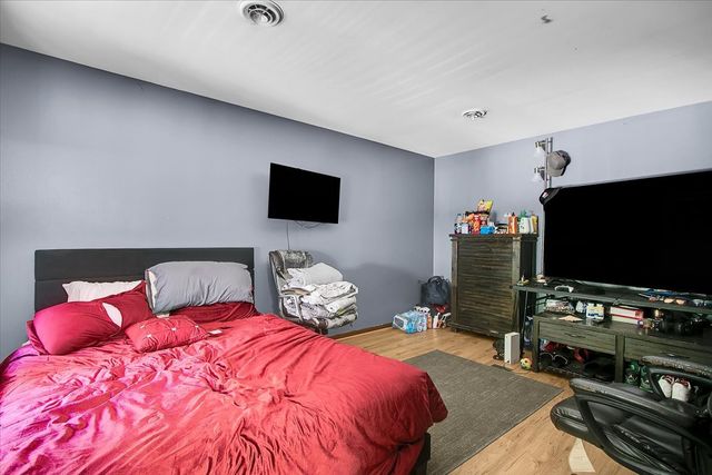 3033 E Hickory Lane, Crete, IL 60417