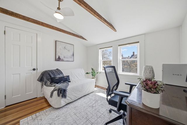 52 Greenleaf Ave 52, Medford, MA 02155