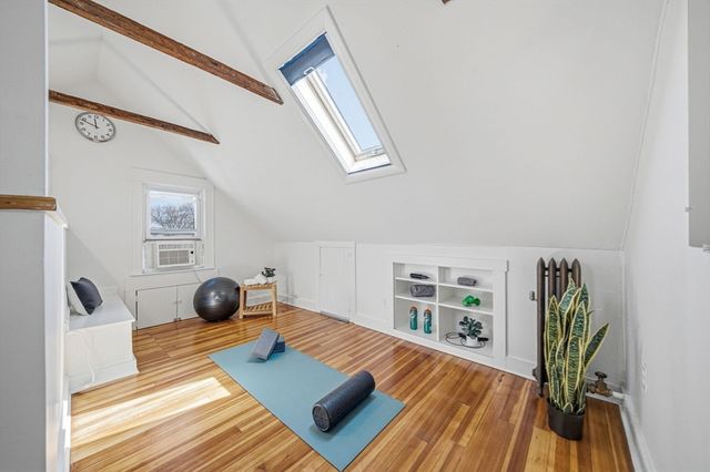 52 Greenleaf Ave 52, Medford, MA 02155