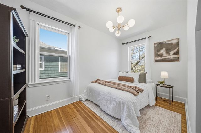 52 Greenleaf Ave 52, Medford, MA 02155