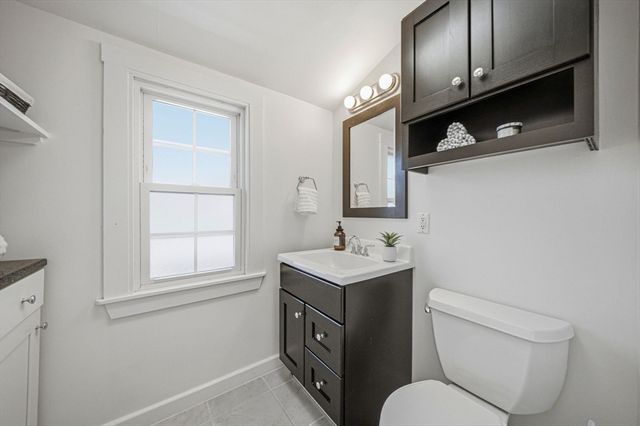 52 Greenleaf Ave 52, Medford, MA 02155