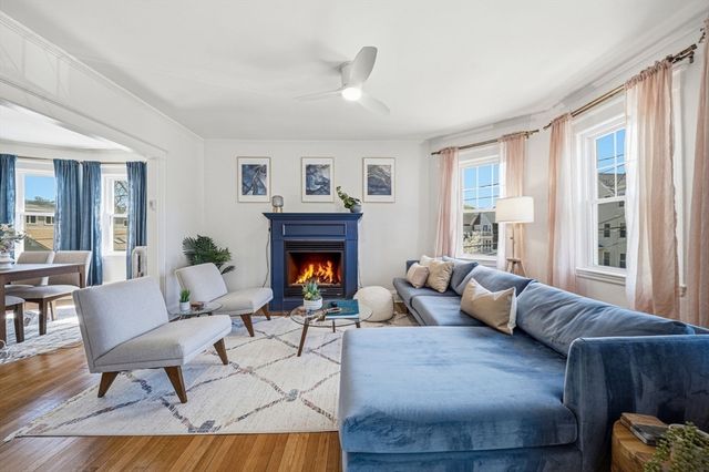 52 Greenleaf Ave 52, Medford, MA 02155