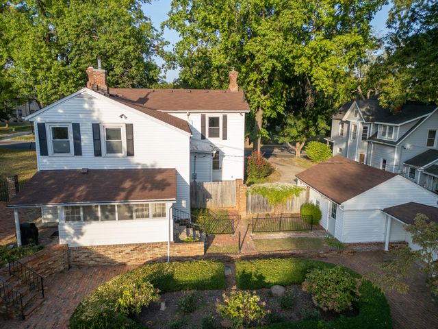 408 N CHURCH ST, Fayette, MO 65248