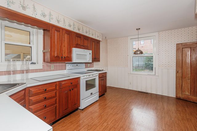 408 N CHURCH ST, Fayette, MO 65248