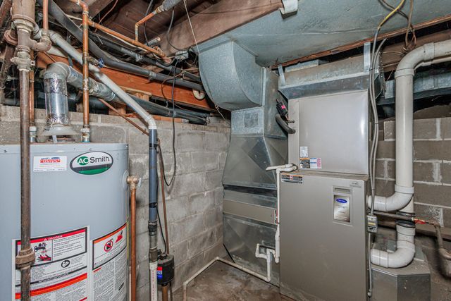 408 N CHURCH ST, Fayette, MO 65248