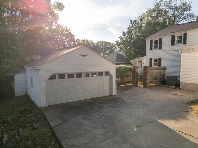 408 N CHURCH ST, Fayette, MO 65248