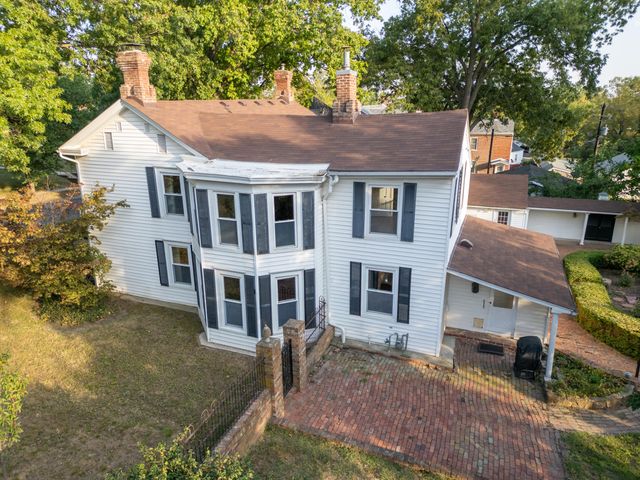 408 N CHURCH ST, Fayette, MO 65248