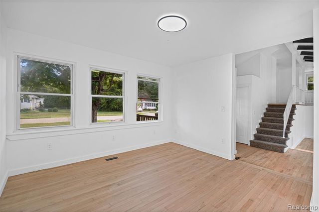 2357 Southampton Avenue, Grand Blanc, MI 48507