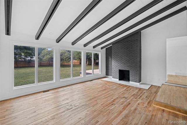2357 Southampton Avenue, Grand Blanc, MI 48507