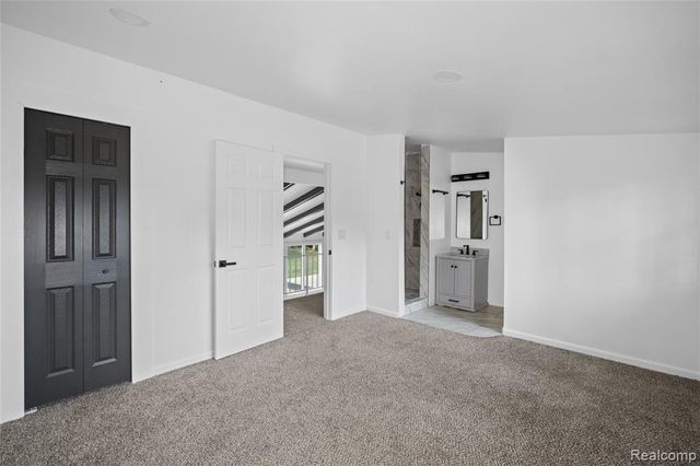 2357 Southampton Avenue, Grand Blanc, MI 48507