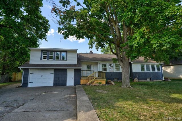 2357 Southampton Avenue, Grand Blanc, MI 48507