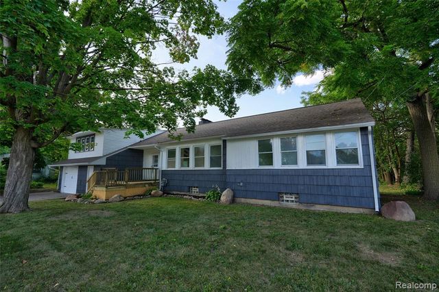 2357 Southampton Avenue, Grand Blanc, MI 48507