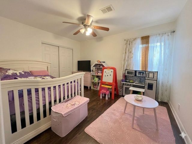 4829 S CHAMPLAIN Avenue, Chicago, IL 60615