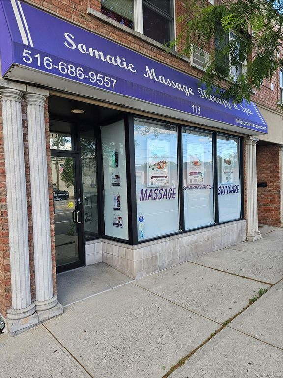 113-119 Jericho Turnpike, Floral Park, NY 11001