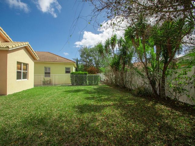 5913 Spring Lake Terrace, Fort Pierce, FL 34951