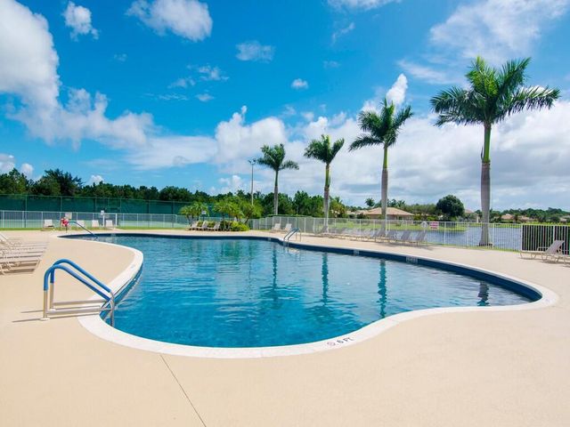 5913 Spring Lake Terrace, Fort Pierce, FL 34951