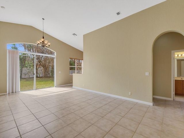5913 Spring Lake Terrace, Fort Pierce, FL 34951