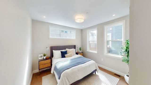 411 Salem St 1, Medford, MA 02155