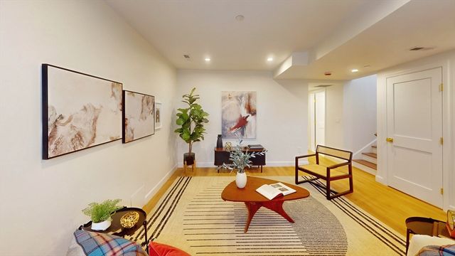 411 Salem St 1, Medford, MA 02155