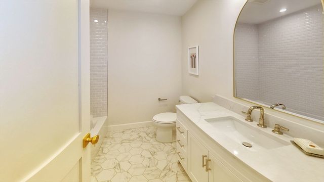 411 Salem St 1, Medford, MA 02155