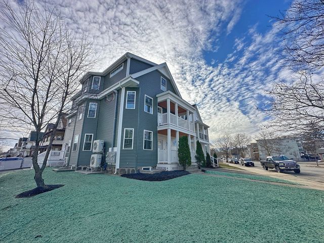 411 Salem St 1, Medford, MA 02155