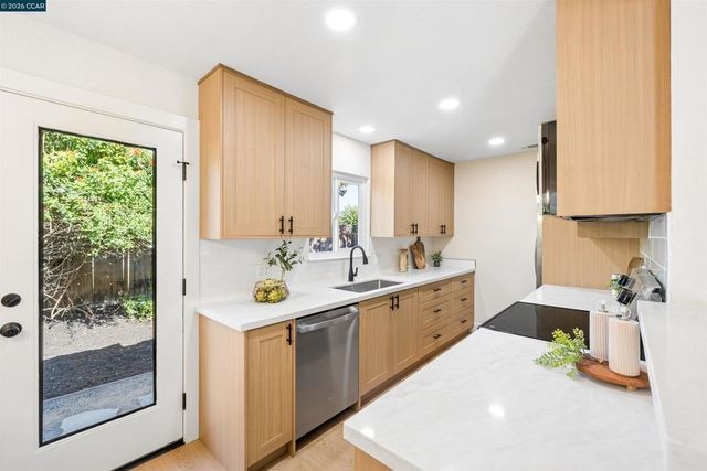 1651 GLAZIER DRIVE, Concord, CA 94521