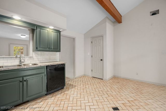 2013 S Z Street, Fort Smith, AR 72901