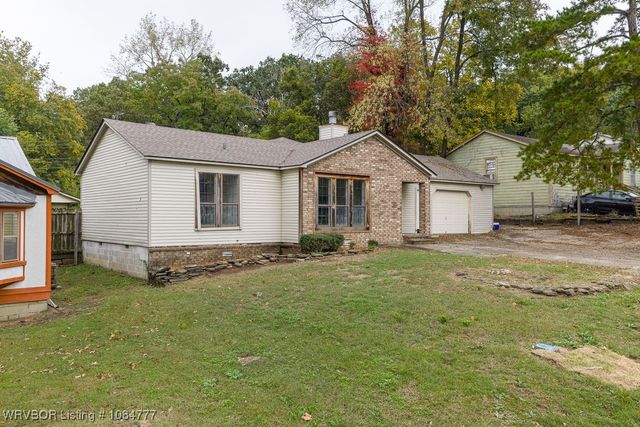 2013 S Z Street, Fort Smith, AR 72901