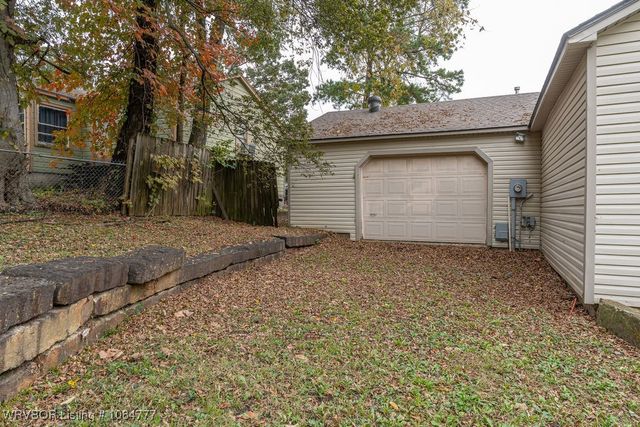 2013 S Z Street, Fort Smith, AR 72901