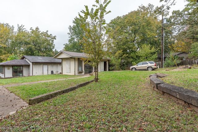 2013 S Z Street, Fort Smith, AR 72901