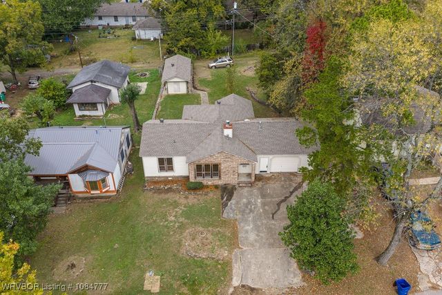 2013 S Z Street, Fort Smith, AR 72901