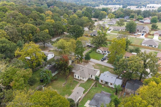 2013 S Z Street, Fort Smith, AR 72901