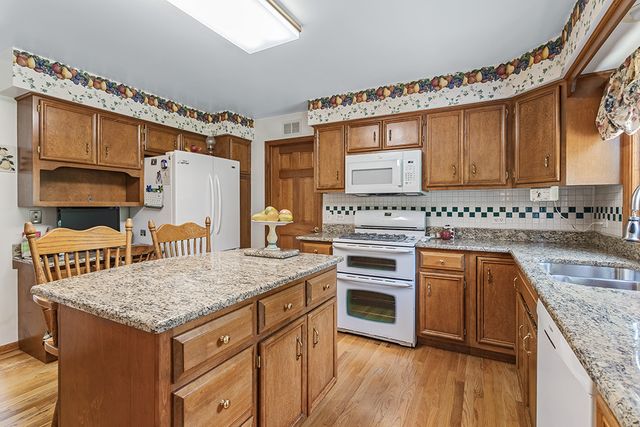 505 BOARDMAN Circle, Bolingbrook, IL 60440