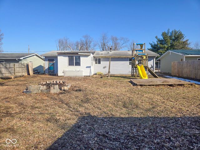 2005 Blue Ridge Drive, Terre Haute, IN 47802