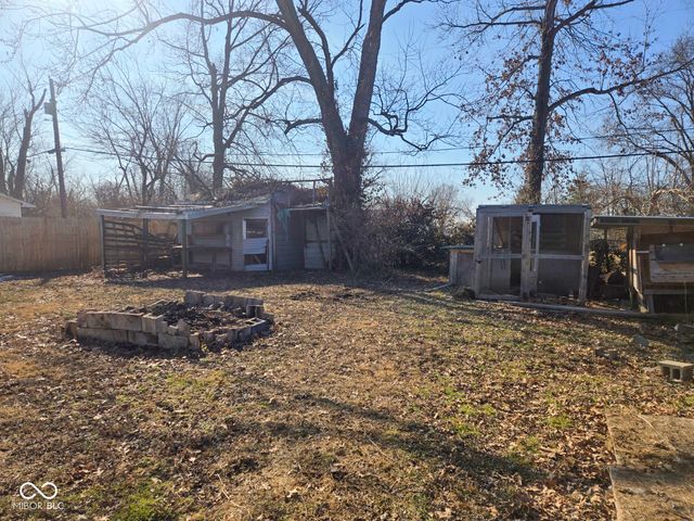 2005 Blue Ridge Drive, Terre Haute, IN 47802