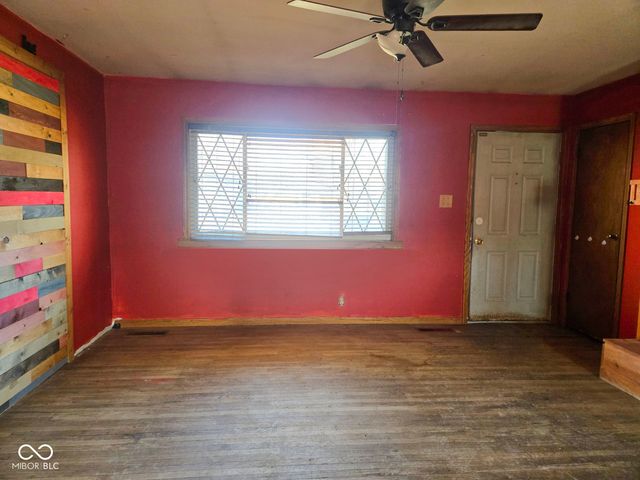 2005 Blue Ridge Drive, Terre Haute, IN 47802