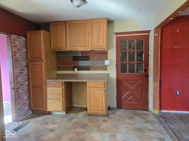 2005 Blue Ridge Drive, Terre Haute, IN 47802