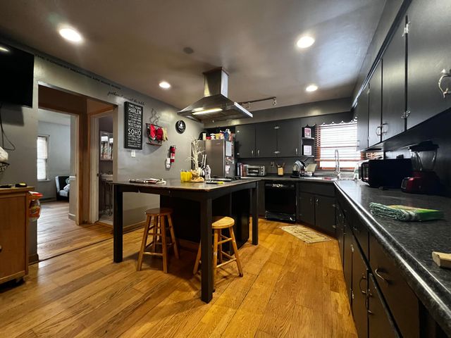 3969 Missouri Street, Hobart, IN 46342