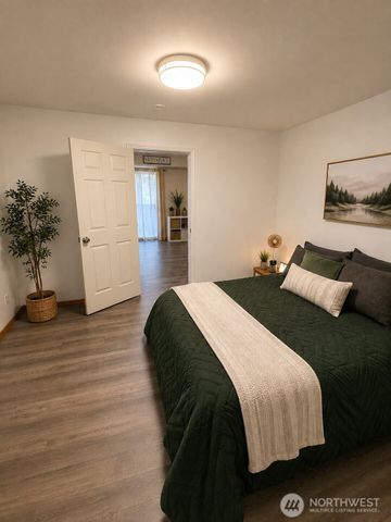 8330 9th Place NE, Lake Stevens, WA 98258