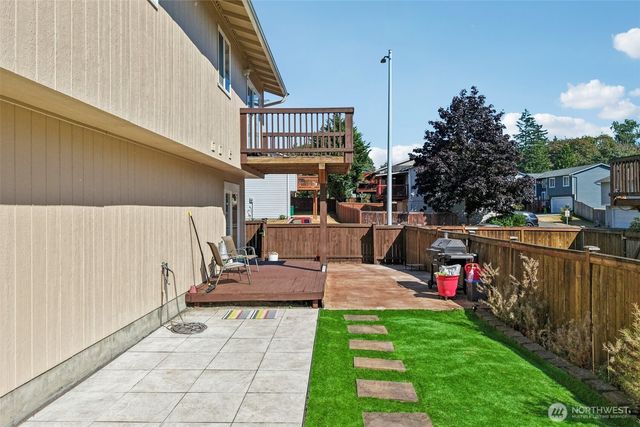 8330 9th Place NE, Lake Stevens, WA 98258