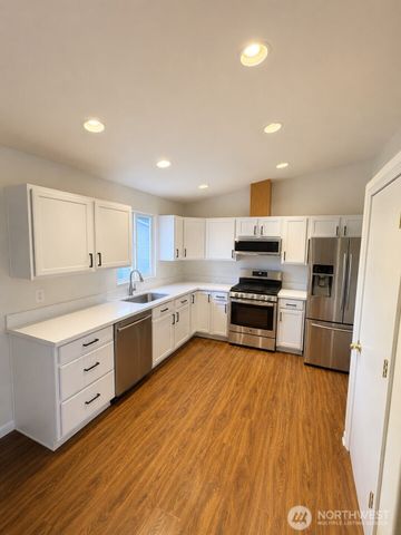 8330 9th Place NE, Lake Stevens, WA 98258