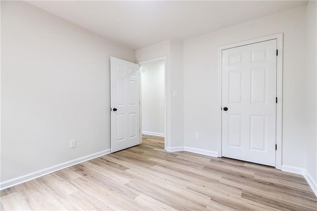 5195 Hillcrest Glenn Drive, Sugar Hill, GA 30518